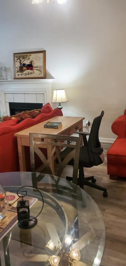 Central Pointe Pad Riverdale Εξωτερικό φωτογραφία
