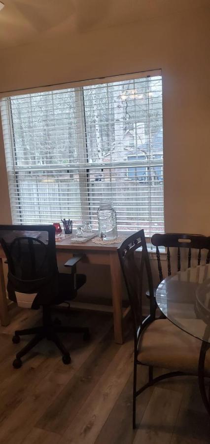 Central Pointe Pad Riverdale Εξωτερικό φωτογραφία